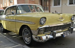 CHEVROLET 1956 SARI – BEYAZ BLEAİR - 2